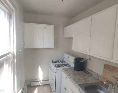 322 Catherine Street - Photo Thumbnail 11