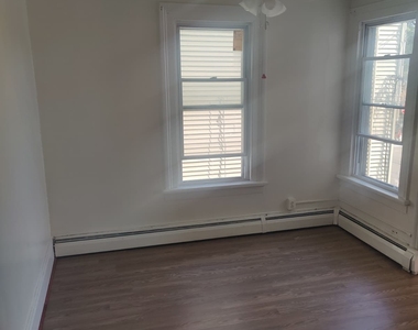 322 Catherine Street - Photo Thumbnail 24