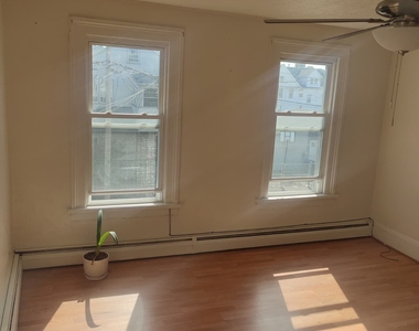 322 Catherine Street - Photo Thumbnail 26