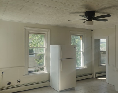 322 Catherine Street - Photo Thumbnail 16