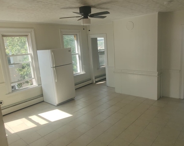 322 Catherine Street - Photo Thumbnail 14