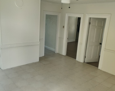 322 Catherine Street - Photo Thumbnail 10