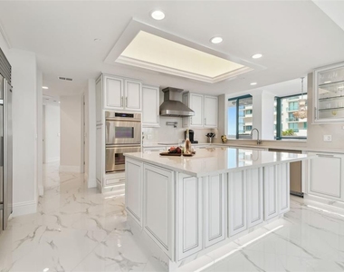 1560 Gulf Boulevard - Photo Thumbnail 8