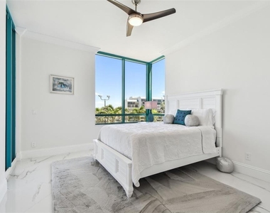 1560 Gulf Boulevard - Photo Thumbnail 29