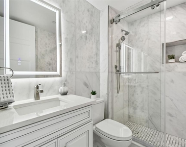 1560 Gulf Boulevard - Photo Thumbnail 26