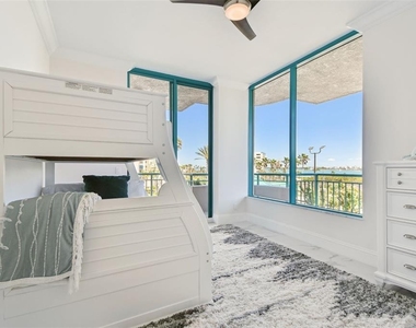 1560 Gulf Boulevard - Photo Thumbnail 31