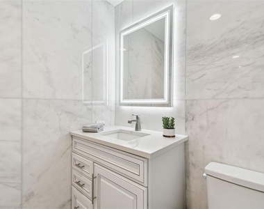 1560 Gulf Boulevard - Photo Thumbnail 10