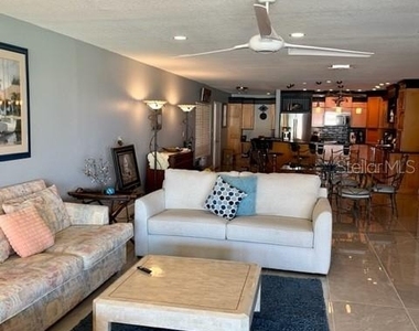 3250 Southshore Drive - Photo Thumbnail 10