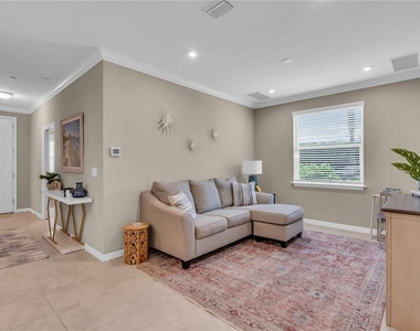 12413 Osorio Court - Photo Thumbnail 13
