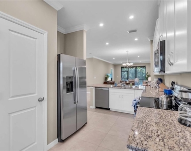 12413 Osorio Court - Photo Thumbnail 6