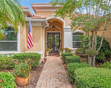 521 Habitat Boulevard - Photo Thumbnail 2