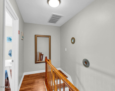 62 Sherman Avenue - Photo Thumbnail 8