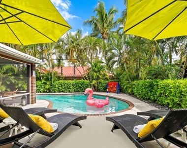 1949 Windward Drive - Photo Thumbnail 3