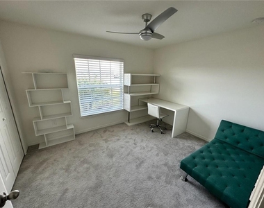 1099 Ne Dania Circle - Photo Thumbnail 12