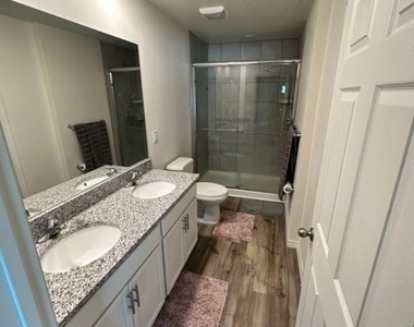 1099 Ne Dania Circle - Photo Thumbnail 11
