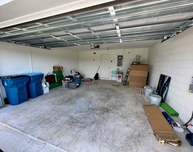 1099 Ne Dania Circle - Photo Thumbnail 13