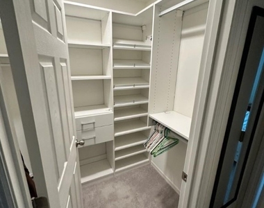 1099 Ne Dania Circle - Photo Thumbnail 8