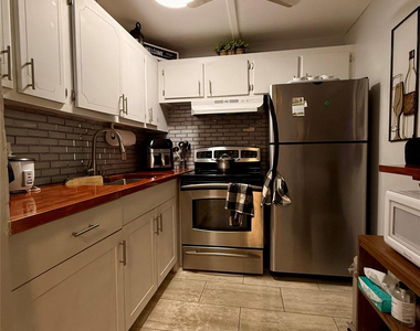 355 Oakridge T - Photo Thumbnail 5