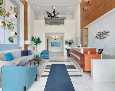 625 Casa Loma Boulevard - Photo Thumbnail 5