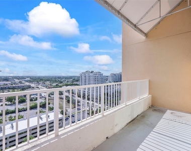 625 Casa Loma Boulevard - Photo Thumbnail 9