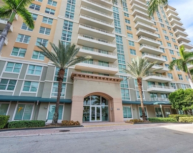 625 Casa Loma Boulevard - Photo Thumbnail 4