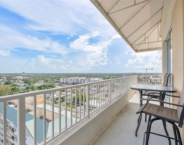 625 Casa Loma Boulevard - Photo Thumbnail 11