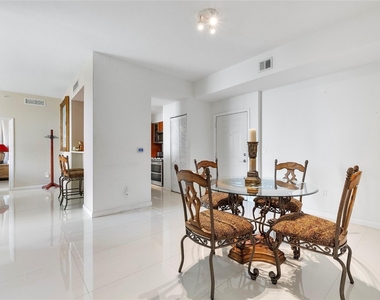 625 Casa Loma Boulevard - Photo Thumbnail 17