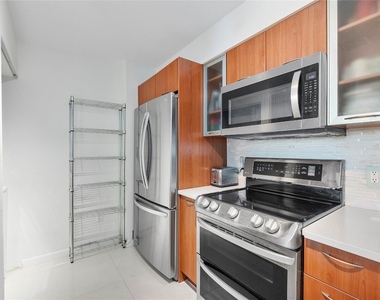 625 Casa Loma Boulevard - Photo Thumbnail 19