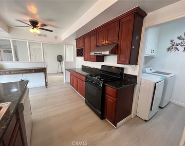 601 Camino Grove Avenue - Photo Thumbnail 2