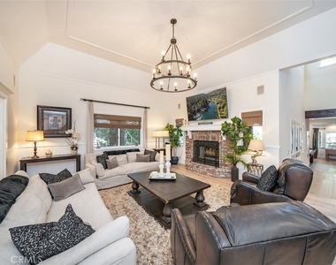 27598 Meadow Bay Drive - Photo Thumbnail 9
