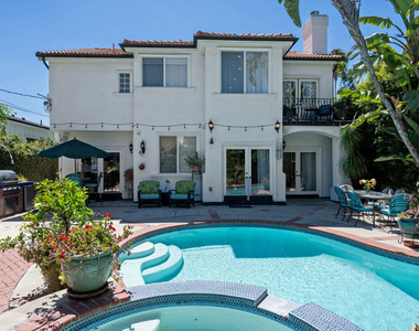 4544 Tobias Avenue - Photo Thumbnail 1