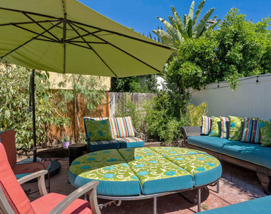 4544 Tobias Avenue - Photo Thumbnail 8
