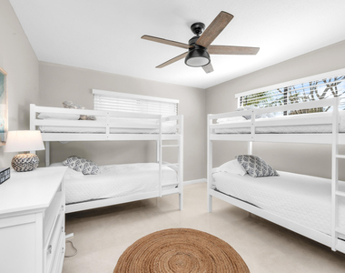 3250 Lakeview Boulevard - Photo Thumbnail 16