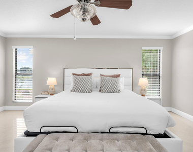 3250 Lakeview Boulevard - Photo Thumbnail 10