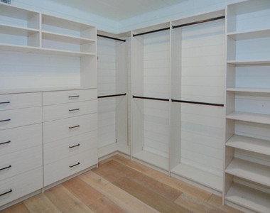 3396 Pebble Place - Photo Thumbnail 12