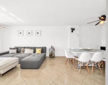 1111 S Ocean Boulevard - Photo Thumbnail 9