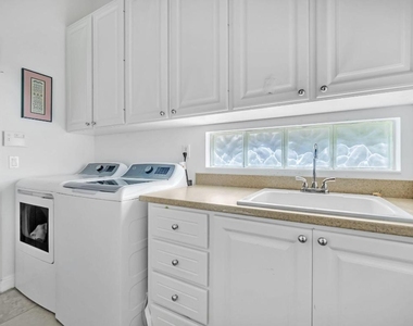 8188 Rosalie Lane - Photo Thumbnail 16