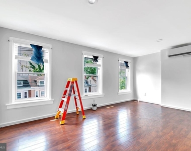 442 W Hanover Street - Photo Thumbnail 14
