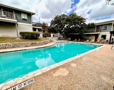 2215 Post Rd - Photo Thumbnail 21