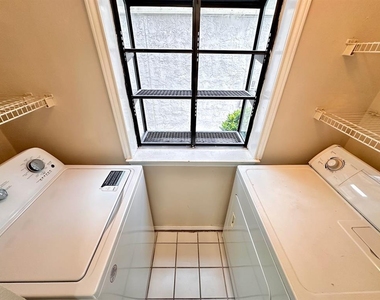 2215 Post Rd - Photo Thumbnail 8