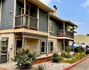 2215 Post Rd - Photo Thumbnail 19