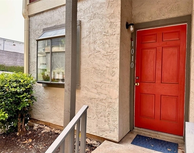 2215 Post Rd - Photo Thumbnail 1
