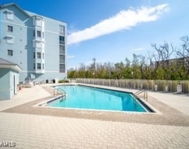 22748 Island Pines Way - Photo Thumbnail 41