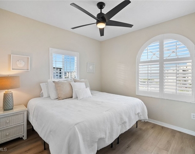 22748 Island Pines Way - Photo Thumbnail 24