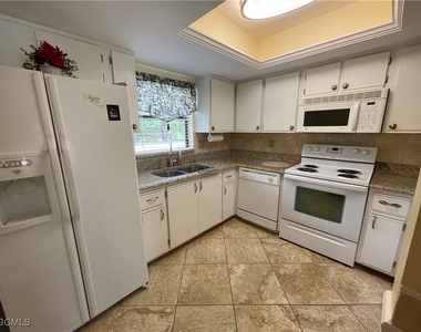 10 Beth Stacey Boulevard - Photo Thumbnail 5