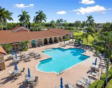 6655 Huntington Lakes Circle - Photo Thumbnail 3