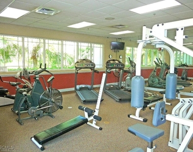 16645 Lake Circle Drive - Photo Thumbnail 8