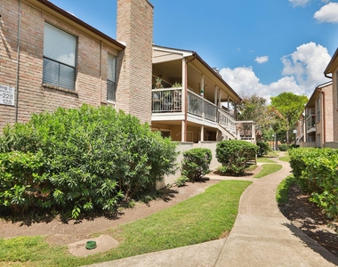 2100 Wilcrest Drive - Photo Thumbnail 36