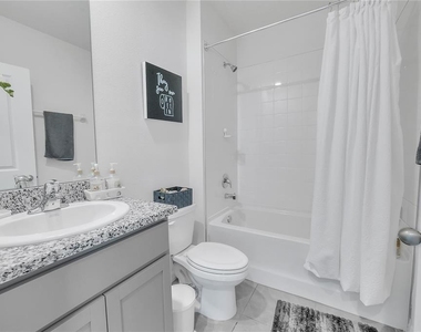 8237 Juning Cove - Photo Thumbnail 32