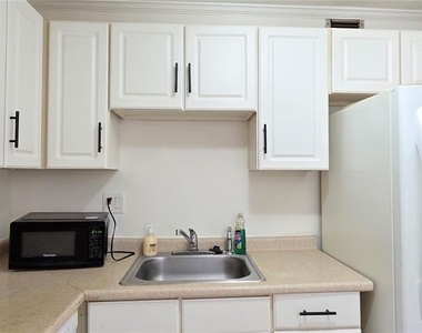 1504 Virginia Avenue - Photo Thumbnail 12